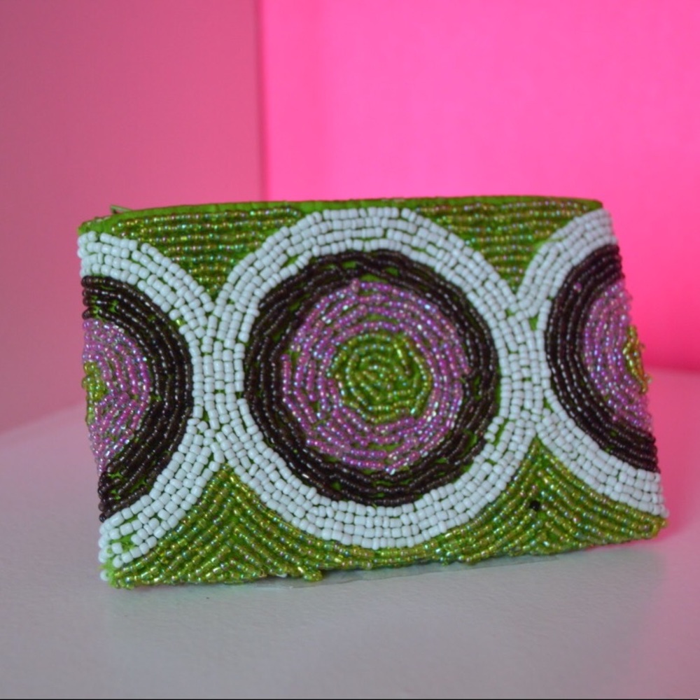 Beaded Wallet - Picture 2 of 3